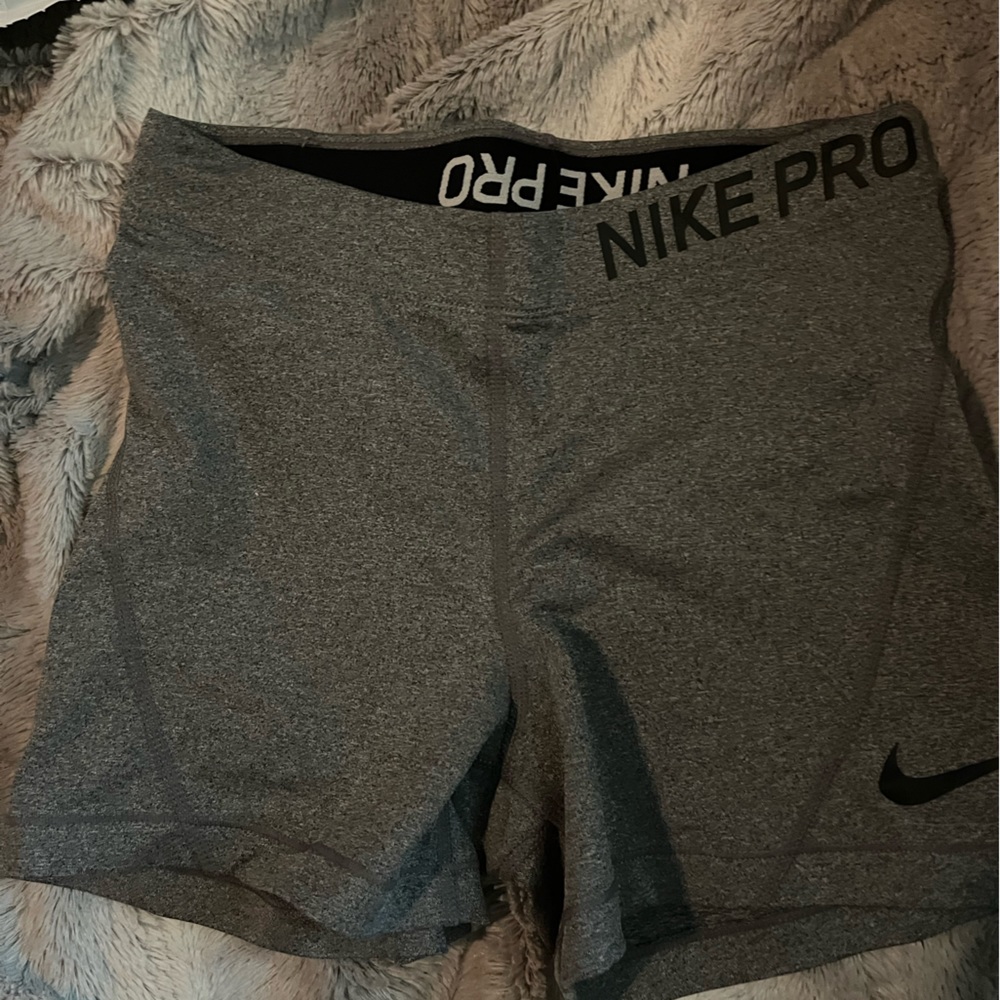 Never worn Nike shorts